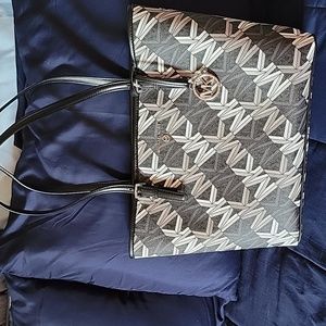 Authentic Michael Kors Tote